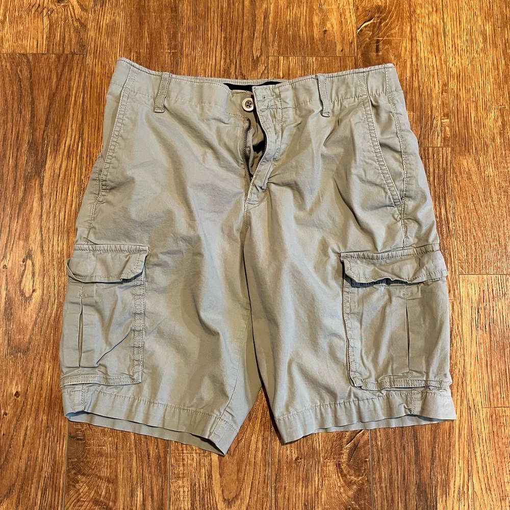 Men's Tan APT. 9 Cargo Shorts Size 30 Waist